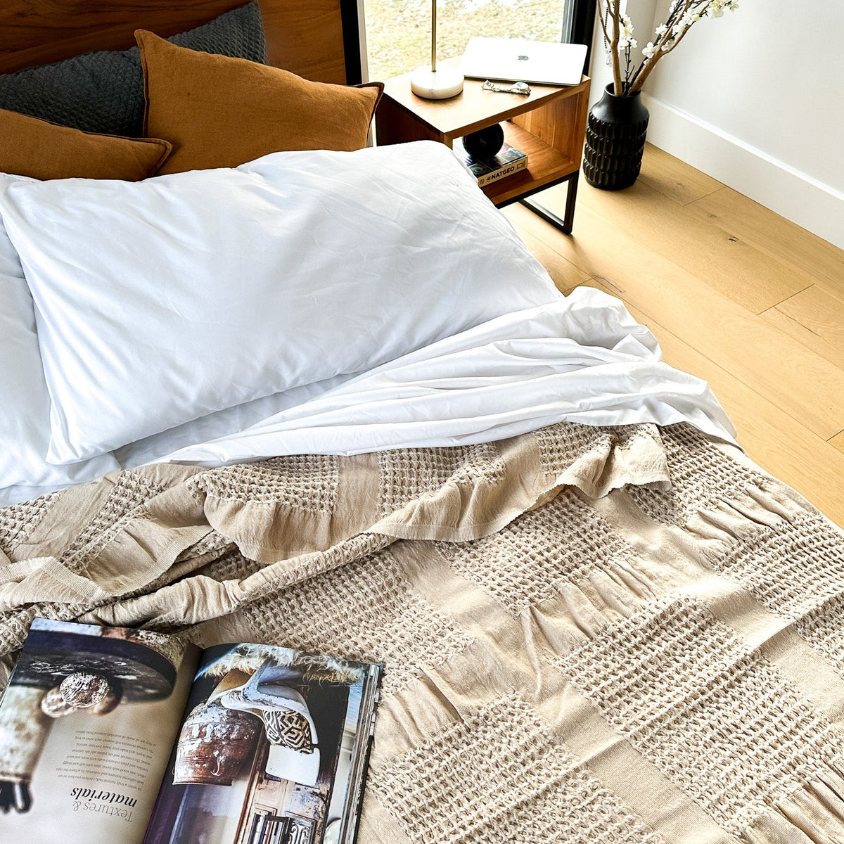 Soft Waffle Blanket with Fringes in Latte